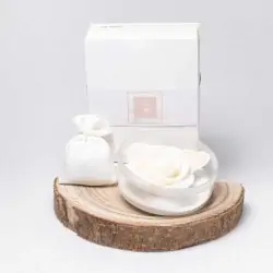 candela a forma di rosa con porta candela in vetro