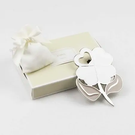 apribottiglie per bomboniere con calamita quadrifoglio bianco e