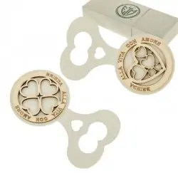 apribottiglie bomboniere in metallo e legno con cuore e