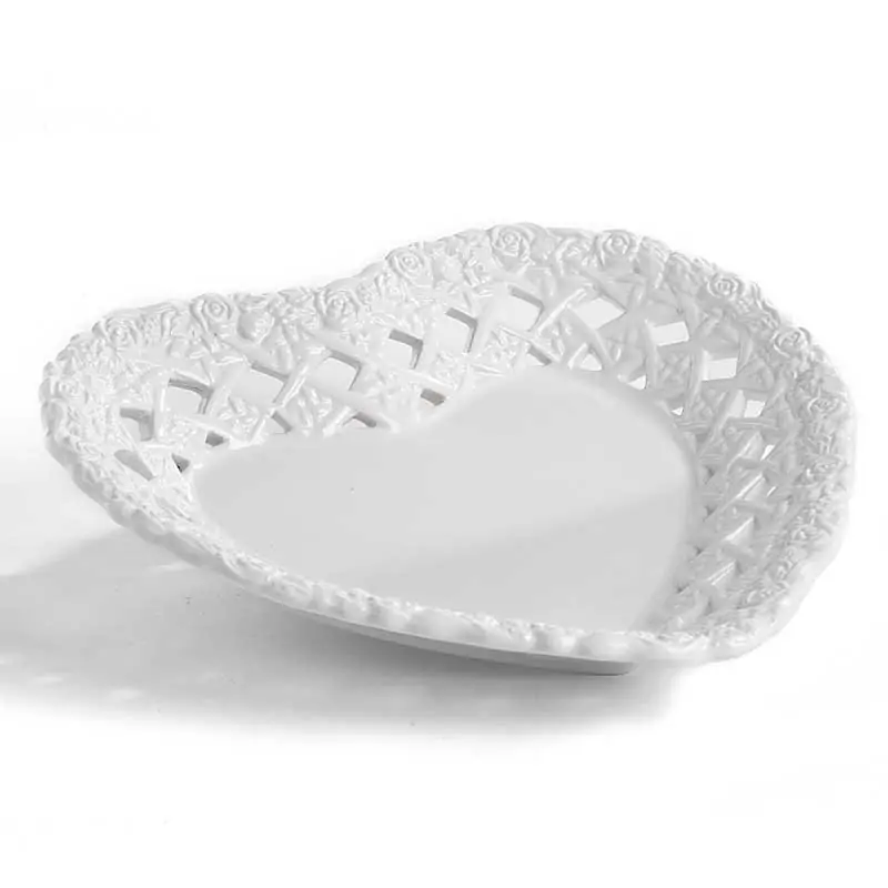 bomboniere svuotatasche piattino cuore ceramica bianca