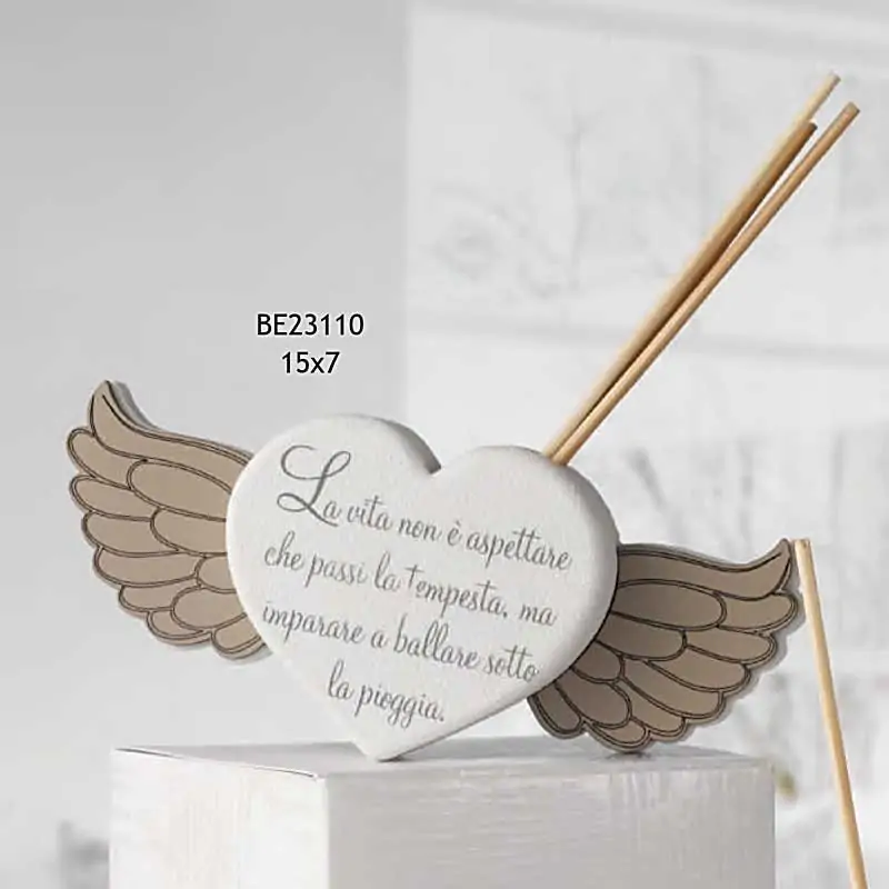 profumatori ambiente fai da te cuore con ali in legno e frase