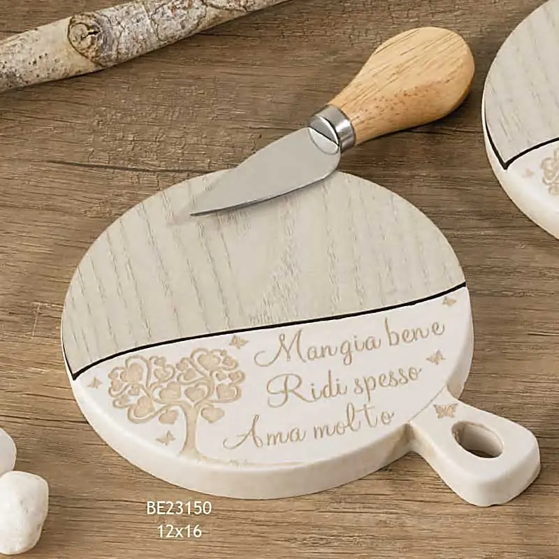 tagliere monoporzione con coltello da formaggio e frase
