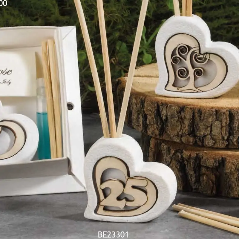 ELISA PROFUMATORE CUORE BIANCO CON APPLICAZIONE IN LEGNO 25°