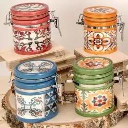 BARATTOLI CUCINA COLORATI CON MAIOLICA IDEE BOMBONIERE