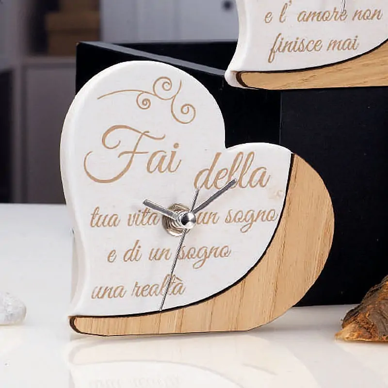 Orologio in Legno e Resina Cuore con Frase Dolcicose Bomboniere