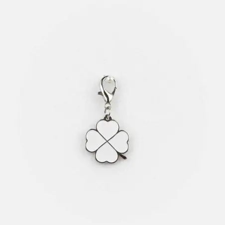 CIONDOLI BOMBONIERE MATRIMONIO CHARMS QUADRIFOGLIO BIANCO E